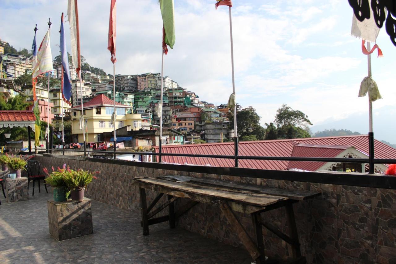 Dreamz Group Namdul Boutique Hotel Gangtok Exterior photo